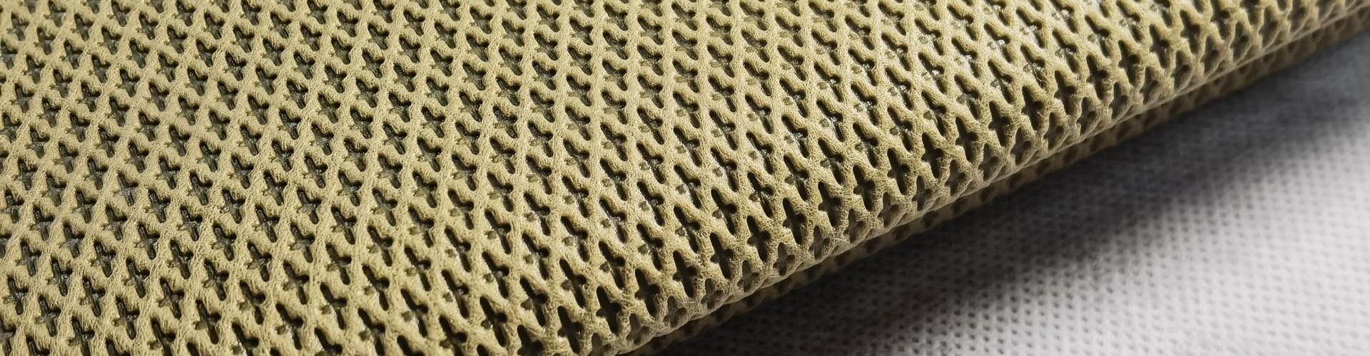 Non-tissé filé-lié à motifs croisés
