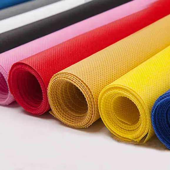 Tissu non tissé en polypropylène Henghua PP 10-250GSM Pp Spunbond Non tissé