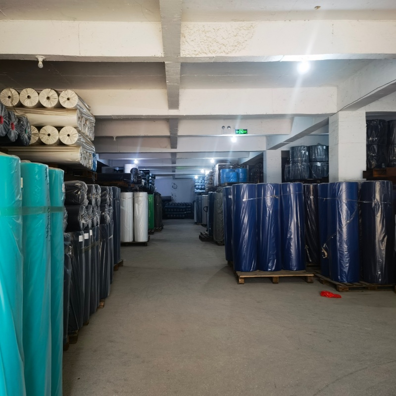 Prolonger la durée de vie, garantir la qualité : un guide scientifique de stockage pour les tissus non tissés PP spunbond