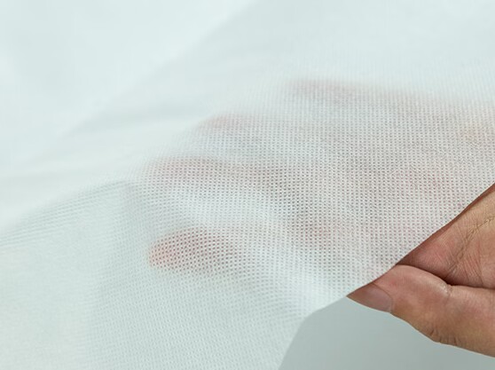 Tissu non tissé spunbond PP blanc et coloré Henghua 50 g/m² pour housse de coussin