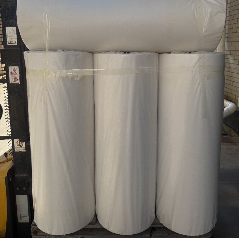 65gsm White Polypropylene Spunbonded Nonwoven Fabric Rolls For Furniture Packing